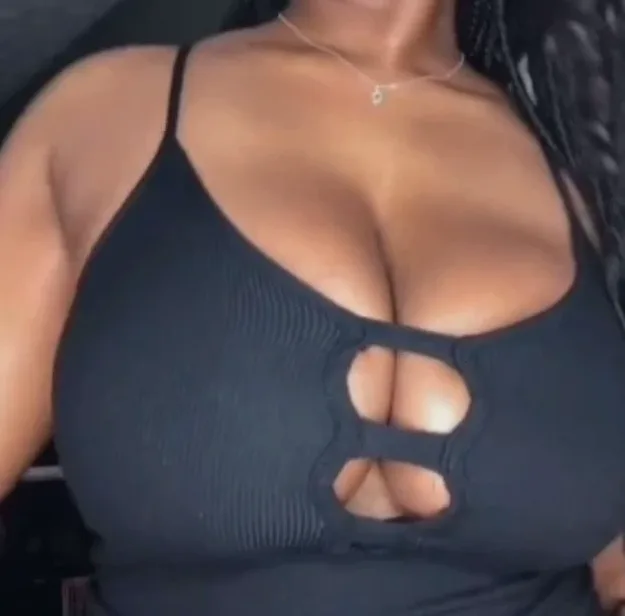 Aoife, 25